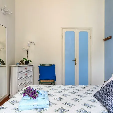 Enchanting Alcove In Ponte Vecchio Appartement Florence