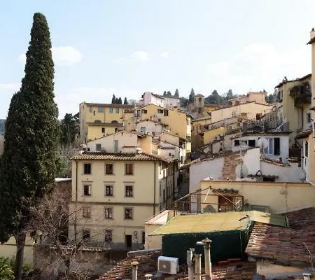 Enchanting Alcove In Ponte Vecchio Appartement *
